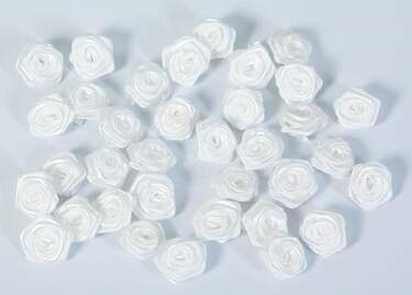 Amsinck & Sell Rosenblüten aus Polyester, weiß, 36 Stück - 0