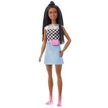 Barbie „Bühne Frei für große Träume“ Brooklyn Puppe (ca. 30 cm groß, brünett) - 2
