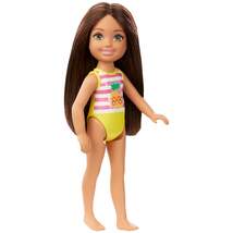 Produktbild Barbie Club Chelsea Beach-Puppe, ca. 15cm, 1 Stück, 6-fach sortiert