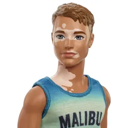 Barbie Ken Fashionistas Puppe im „Malibu“-Tanktop, Vitiligo - 2