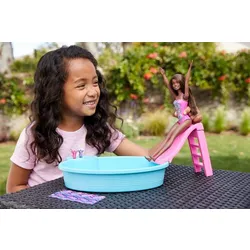 Barbie Pool Spielset mit Puppe (brünett), Anziehpuppe, Barbie Möbel, Barbie Zubehör - 7